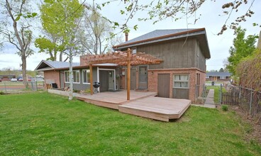 1520 W 12th St in Loveland, CO - Foto de edificio - Building Photo