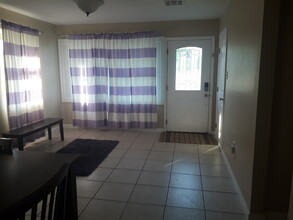 6900 E Laverne St in New Orleans, LA - Building Photo - Building Photo