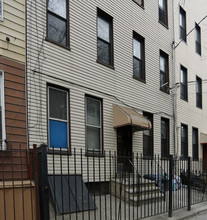 379 Menahan St in Brooklyn, NY - Building Photo - Building Photo