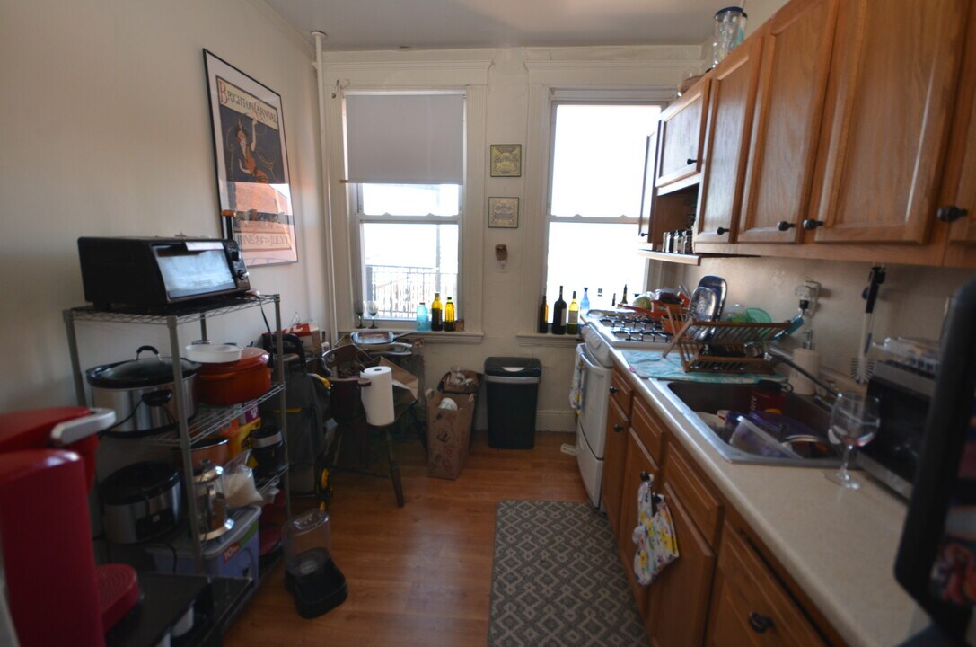 1616 Commonwealth Ave, Unit 12 in Boston, MA - Building Photo