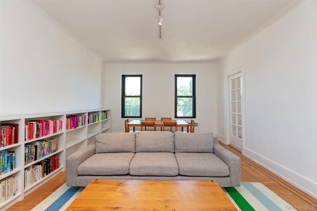 76-66 Austin St in Queens, NY - Building Photo - Building Photo