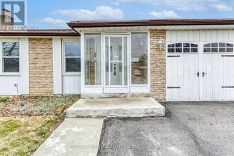 27 Gondola Crescent in Brampton, ON - Building Photo - Building Photo