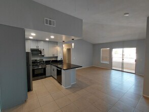 1100 Rodeo Dr in Imperial, CA - Foto de edificio - Building Photo