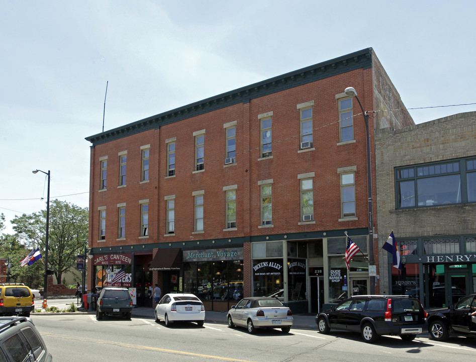 Lincoln Apartments in Loveland, CO - Building Photo