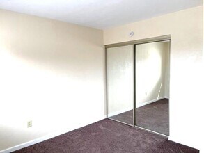 97 Peachtree Ln in Fairview Heights, IL - Building Photo - Building Photo