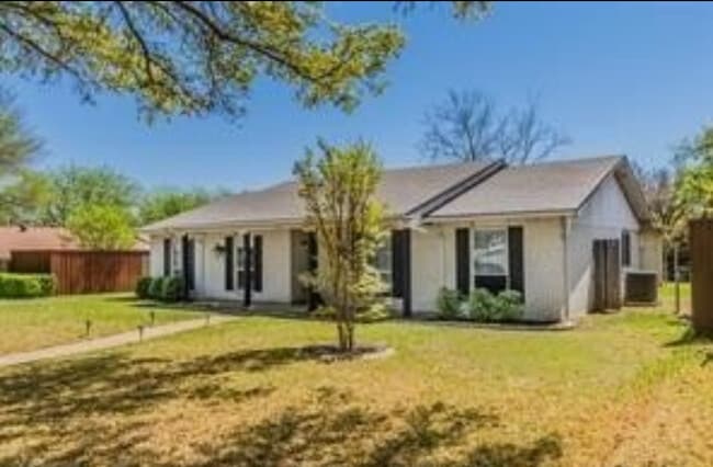1514 Cherokee Trl in Plano, TX - Building Photo - Building Photo