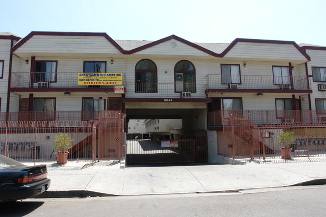 Orion Apartments in North Hills, CA - Building Photo - Building Photo