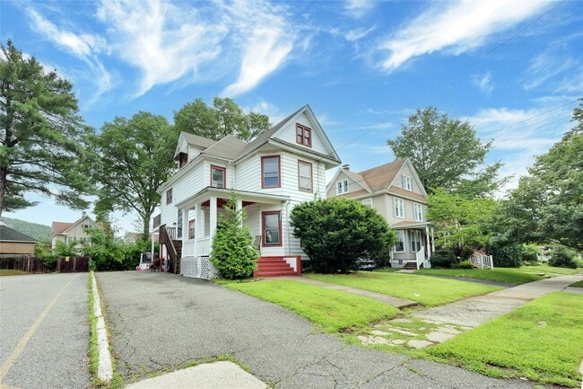 property at 70 E Maple Ave