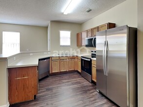 990 Riviera Point Dr in Rockledge, FL - Building Photo - Building Photo