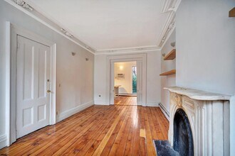 520 Manila Ave in Jersey City, NJ - Building Photo - Building Photo