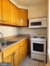 2062 Lombard St in Philadelphia, PA - Building Photo - Building Photo