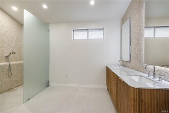 5628 El Canon Ave in Los Angeles, CA - Building Photo - Building Photo