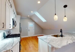 162 Bridge St in Salem, MA - Building Photo - Building Photo