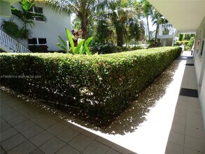 417 NE 17th Ave in Fort Lauderdale, FL - Building Photo - Building Photo