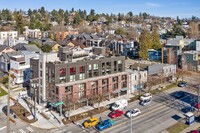 The Waterway Building in Seattle, WA - Foto de edificio - Building Photo