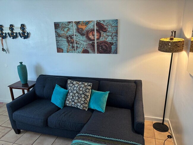 441 NE 5th Ct in Miami, FL - Building Photo - Building Photo