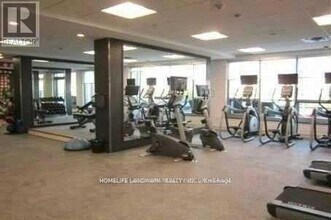 360-1360 Square One Dr in Mississauga, ON - Building Photo - Building Photo