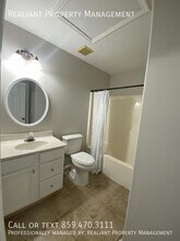2921 Blairdon Cir in Lexington, KY - Building Photo - Building Photo