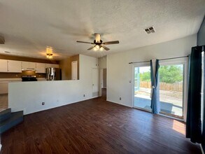 1638 Perma Dr NE in Rio Rancho, NM - Building Photo - Building Photo