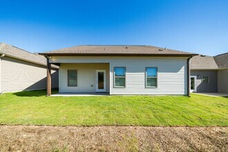 5529 Blue Jay Cir in Helena, AL - Building Photo - Building Photo