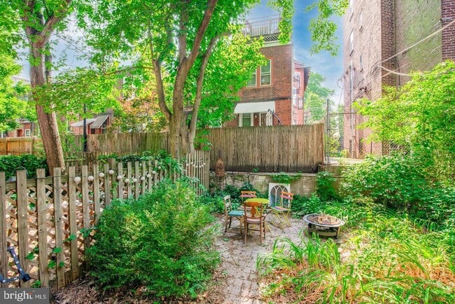 property at 257 S 46th St