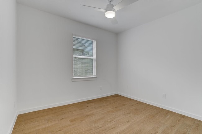 property at 8438 Bay Rdg Cir