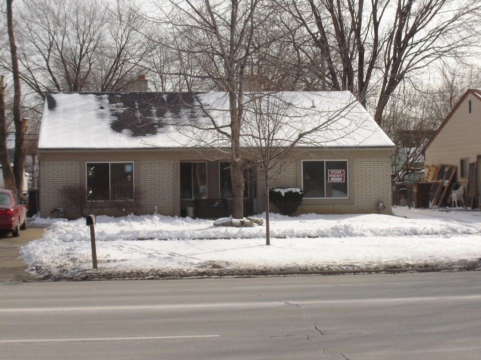 3 Duplexes in Wayne, MI - Foto de edificio