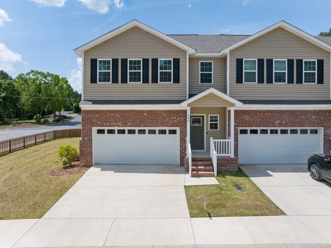 property at 856 US-1