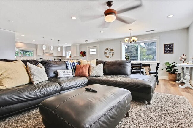 17125 Northside Blvd in Nampa, ID - Building Photo - Building Photo