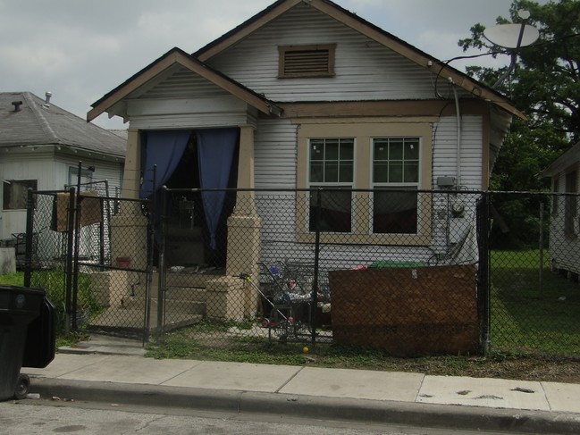 2719 Canfield St in Houston, TX - Building Photo - Building Photo