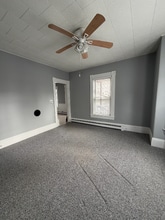 61 C St, Unit #1 in Manchester, NH - Building Photo - Building Photo