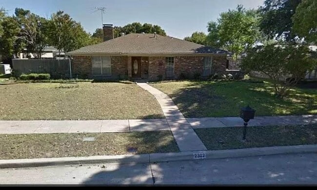 property at 2302 Bengal Ln