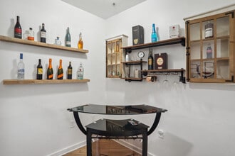 260 18th St NW, Unit 10206 in Atlanta, GA - Building Photo - Building Photo