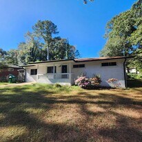 3709 Turner Heights Dr in Decatur, GA - Building Photo