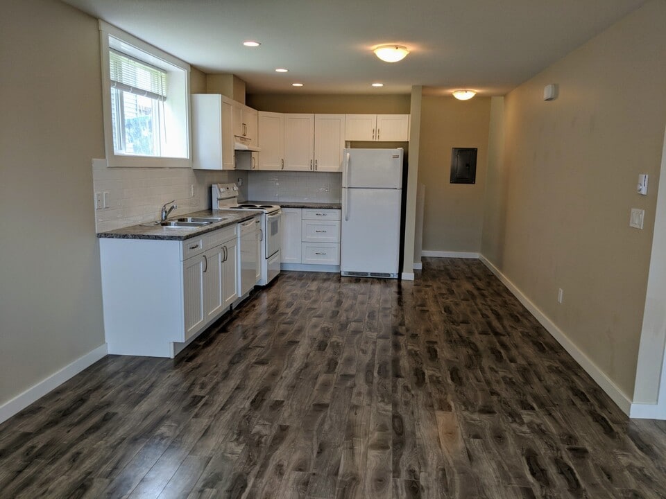 1604-16087 87 Ave in Dawson Creek, BC - Building Photo