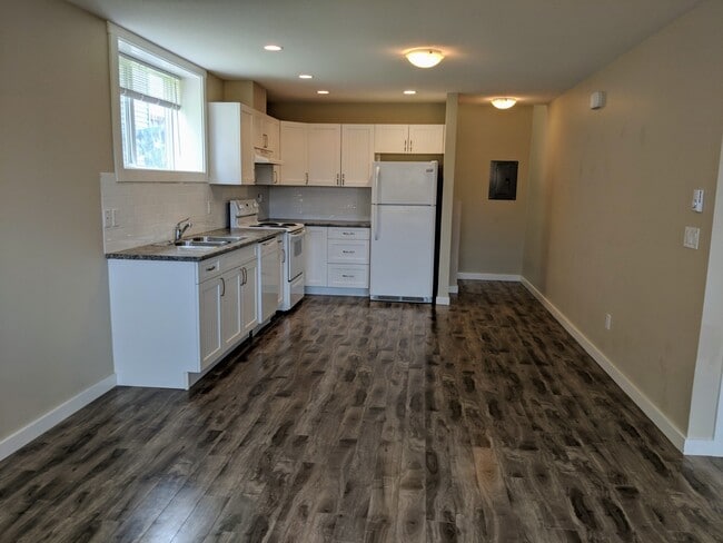 property at 1604-16087 87 Ave