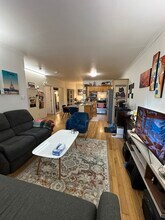 2219 Prud'homme Av in Montréal, QC - Building Photo - Building Photo