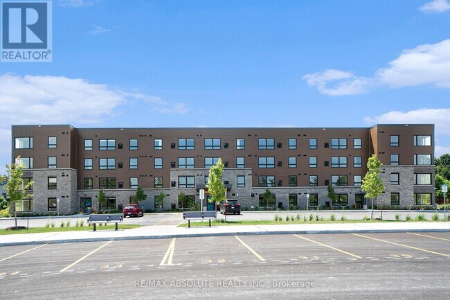 12 Thomas St S in Arnprior, ON - Building Photo - Building Photo