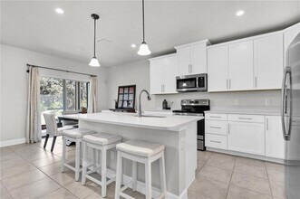 8352 Greenway Ave in Wesley Chapel, FL - Building Photo - Building Photo