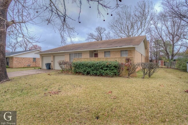 503 Yale Pl