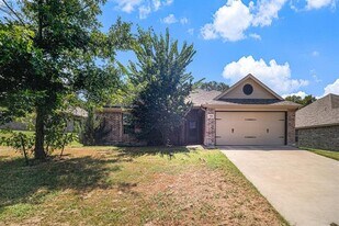 725 Smyth St in Aledo, TX - Building Photo