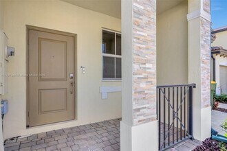 2546 SE 29th St in Homestead, FL - Building Photo - Building Photo