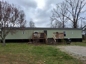 3789 Doe Run Rd in Elizabethtown, KY - Building Photo