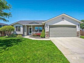10524 W Black Fang CT in Star, ID - Building Photo