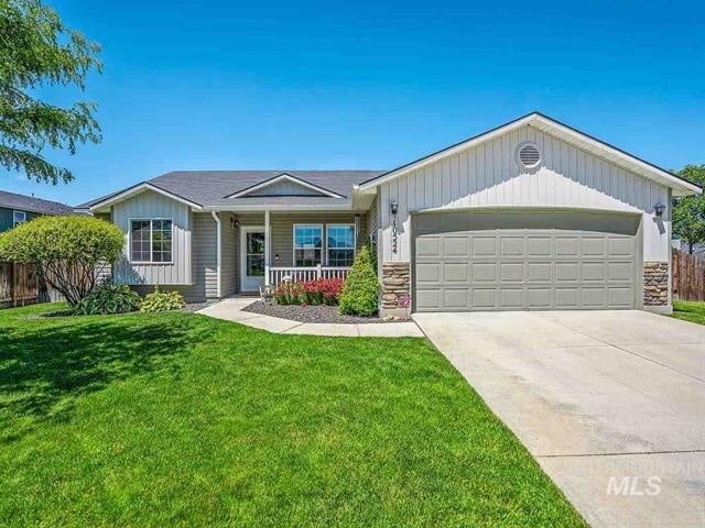 property at 10524 W Black Fang CT