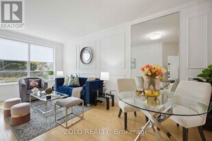 62 Suncrest Blvd in Markham, ON - Building Photo