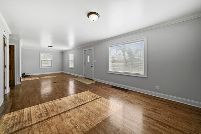 2512 Salem Blvd in Zion, IL - Foto de edificio - Building Photo