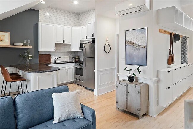 property at 200 W Springfield St