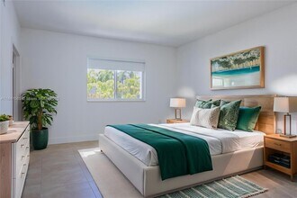 50 Ocean Ln Dr in Key Biscayne, FL - Building Photo - Building Photo