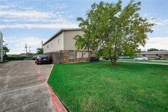 3200 McLean St in Fort Worth, TX - Foto de edificio - Building Photo